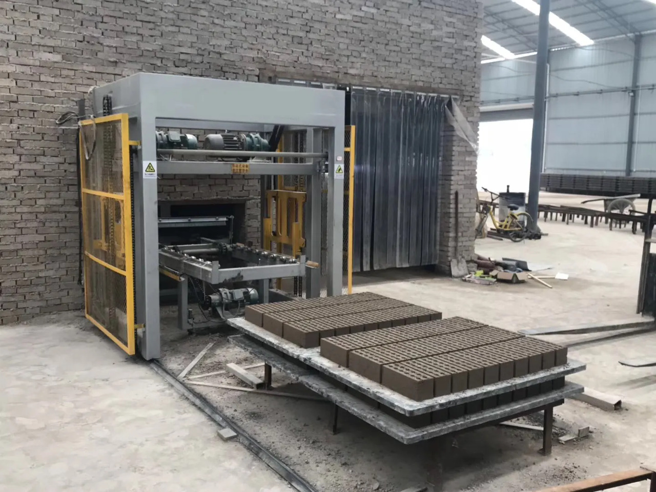 XCMG Official Mm10-15 Automatic Clay Brick Concrete Cement Block and Brick Making Machine - Máquina bloquera: foto 5 XCMG Official Mm10-15 Automatic Clay Brick Concrete Cement Block and Brick Making Machine - Máquina bloquera: foto 5