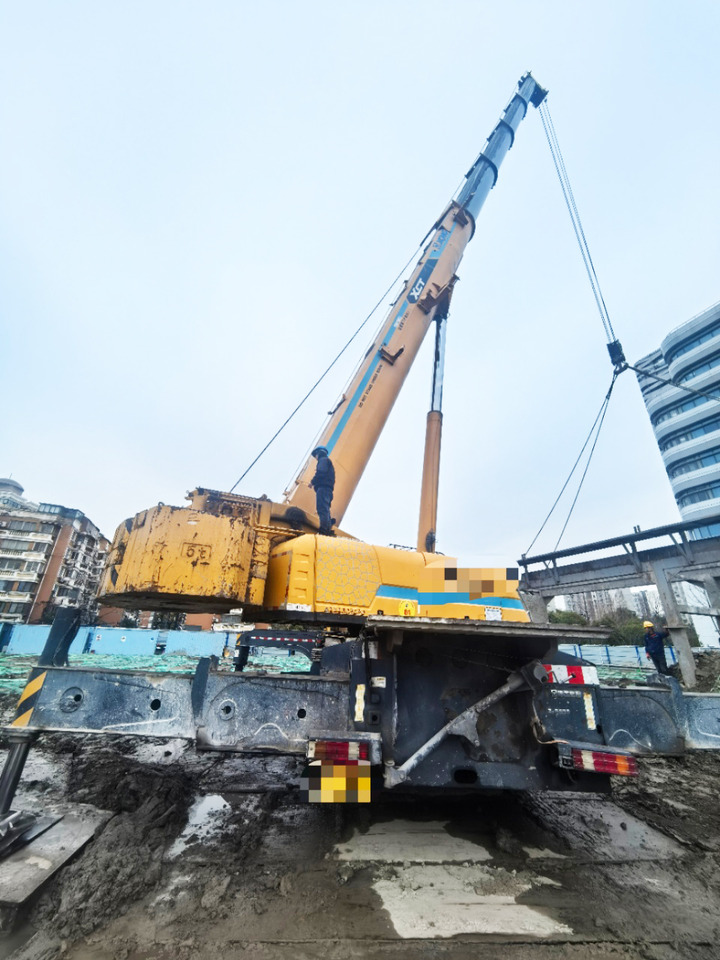 Autogrúa XCMG Official Second Hand 100 Ton Truck Crane XCT100 Hydraulic Crane Price: foto 6