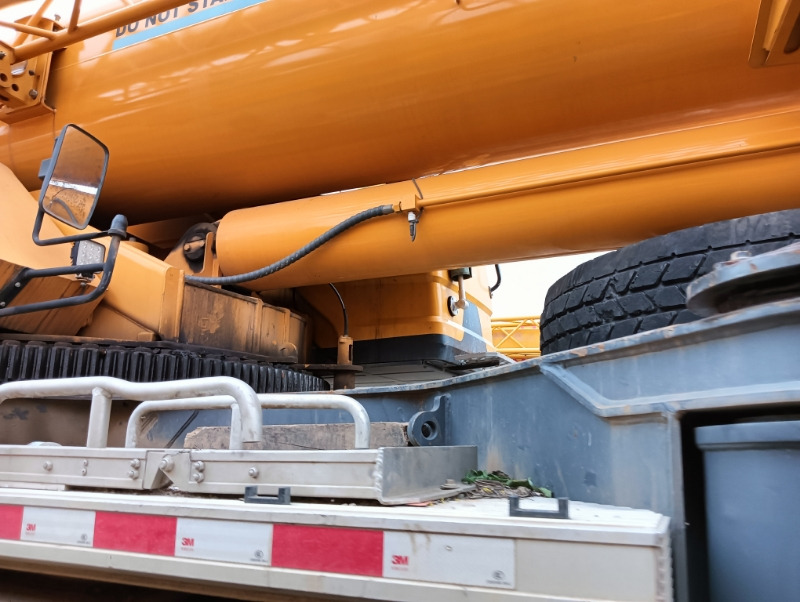 Arrendamiento de  XCMG Official Second Hand Hydraulic Truck Crane XCT80L6 6-Section Arm Mobile Truck Crane For Sale XCMG Official Second Hand Hydraulic Truck Crane XCT80L6 6-Section Arm Mobile Truck Crane For Sale: foto 6