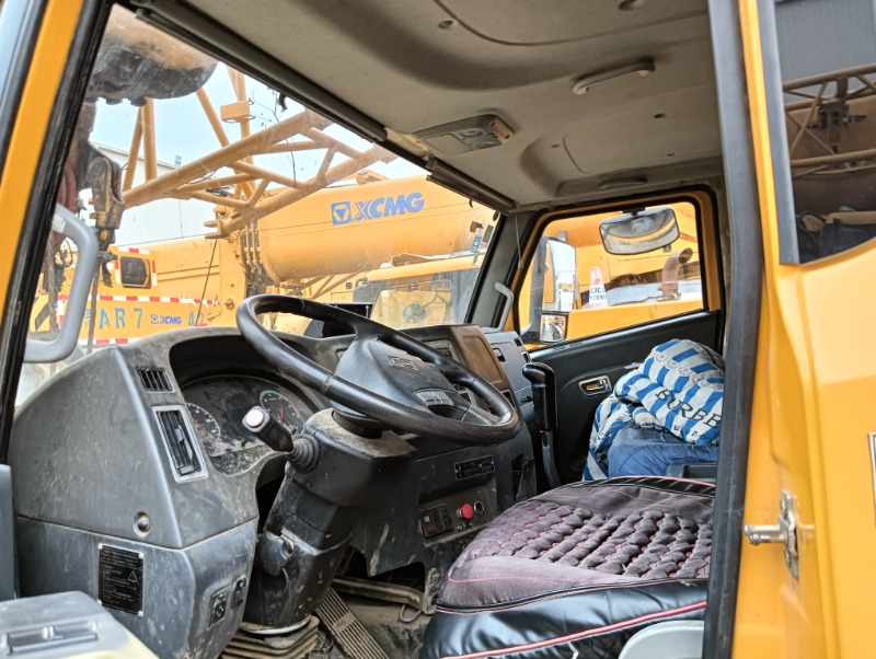 Arrendamiento de  XCMG Official Second Hand Hydraulic Truck Crane XCT80L6 6-Section Arm Mobile Truck Crane For Sale XCMG Official Second Hand Hydraulic Truck Crane XCT80L6 6-Section Arm Mobile Truck Crane For Sale: foto 7