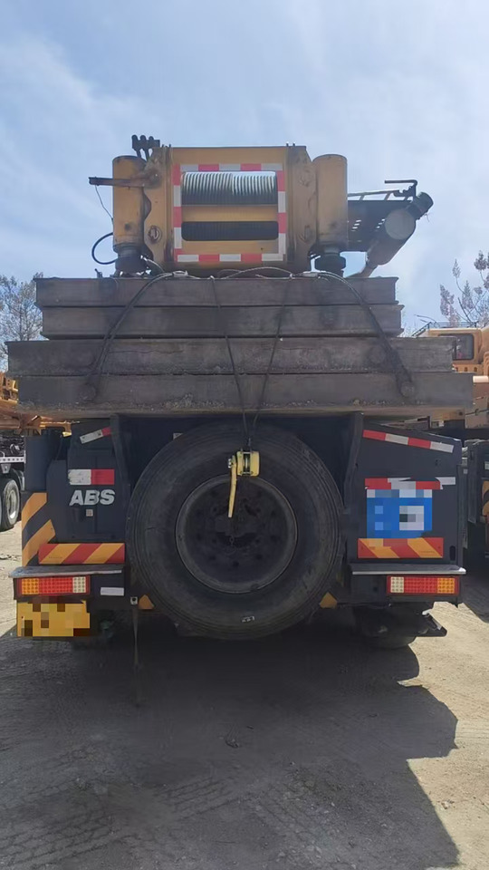 XCMG QAY260 260ton used all terrain mobile hydraulic truck crane price - Grúa todo terreno: foto 3 XCMG QAY260 260ton used all terrain mobile hydraulic truck crane price - Grúa todo terreno: foto 3