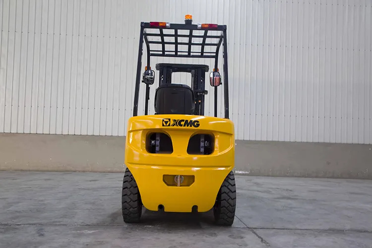 XCMG XCB30 3 ton hydraulic Fork Lift Truck Forklift With Attachments - Carretilla todo terreno: foto 5 XCMG XCB30 3 ton hydraulic Fork Lift Truck Forklift With Attachments - Carretilla todo terreno: foto 5