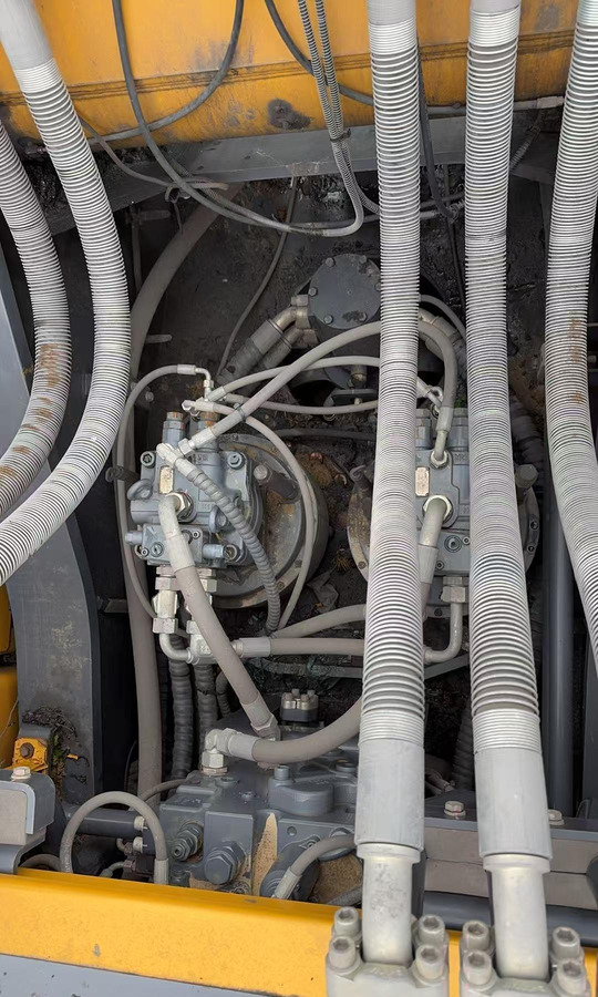 Excavadora de cadenas XCMG XE690DK heavy duty used excavator crawler price: foto 7