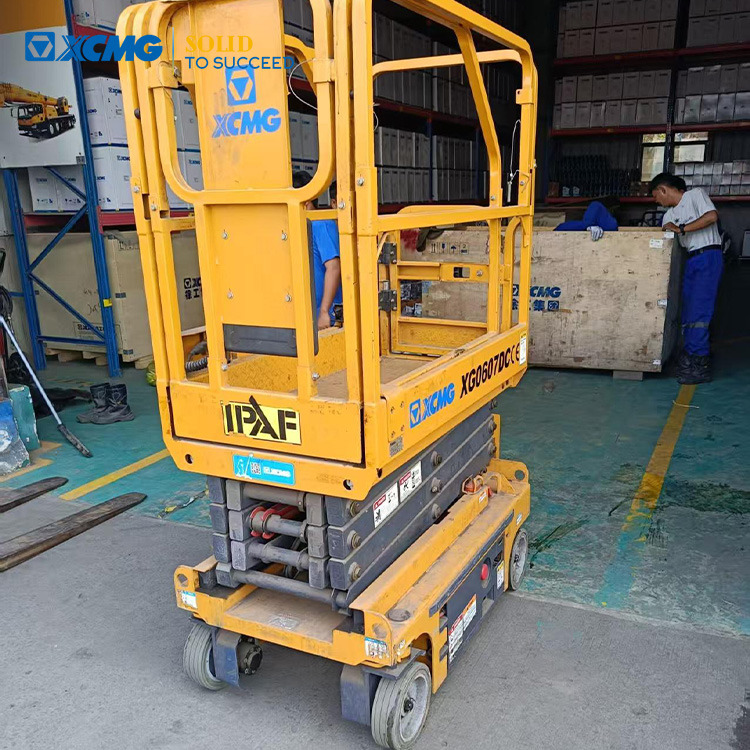 XCMG XG0607DC 6m hydraulic mobile scissor lift price - Plataforma de tijeras: foto 1 XCMG XG0607DC 6m hydraulic mobile scissor lift price - Plataforma de tijeras: foto 1