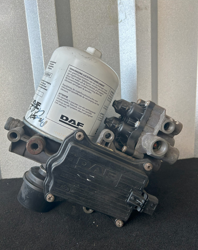 DAF CF XF 106 480 APU KIT ZEL2100 1973210 ( ELA1000 + AE6000) - Válvula de freno: foto 2 DAF CF XF 106 480 APU KIT ZEL2100 1973210 ( ELA1000 + AE6000) - Válvula de freno: foto 2