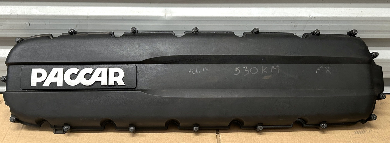 DAF ENGINE VALVE COVER + SPACER FRAME XF 106 - Cabezal de bloque: foto 2 DAF ENGINE VALVE COVER + SPACER FRAME XF 106 - Cabezal de bloque: foto 2