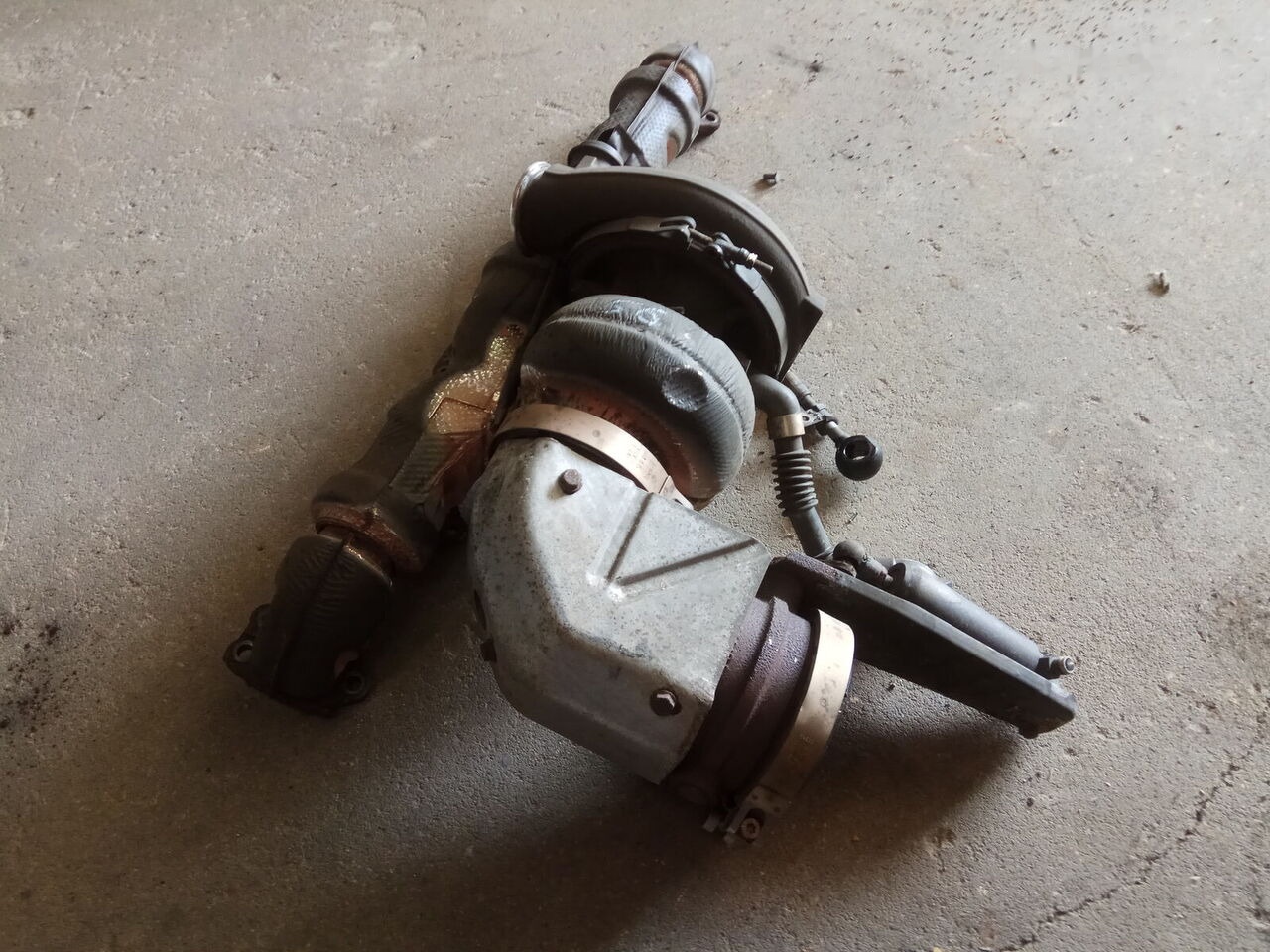 DAF XF 105 13951013061 DAF XF 105 truck - Turbocompresor para Camión: foto 5 DAF XF 105 13951013061 DAF XF 105 truck - Turbocompresor para Camión: foto 5