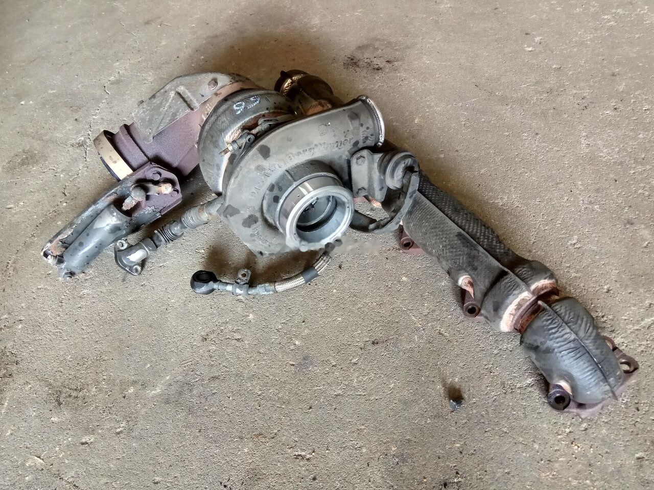 DAF XF 105 13951013061 DAF XF 105 truck - Turbocompresor para Camión: foto 2 DAF XF 105 13951013061 DAF XF 105 truck - Turbocompresor para Camión: foto 2