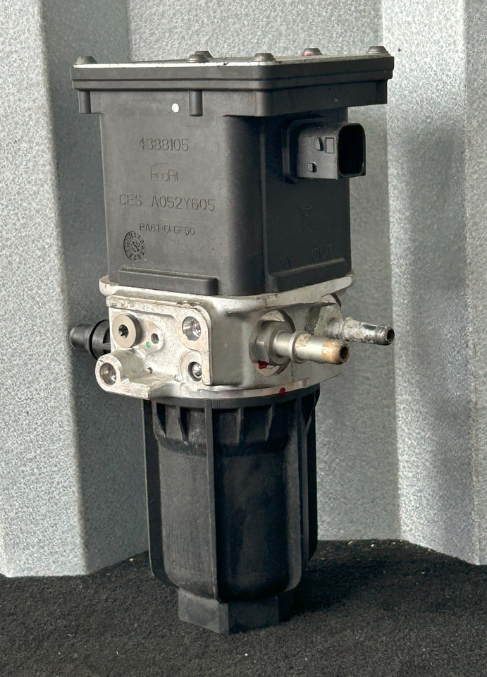 DAF XF 106 480 ADBLUE PUMP 4388105 A052Y605 - Sistema de escape para Camión: foto 3 DAF XF 106 480 ADBLUE PUMP 4388105 A052Y605 - Sistema de escape para Camión: foto 3