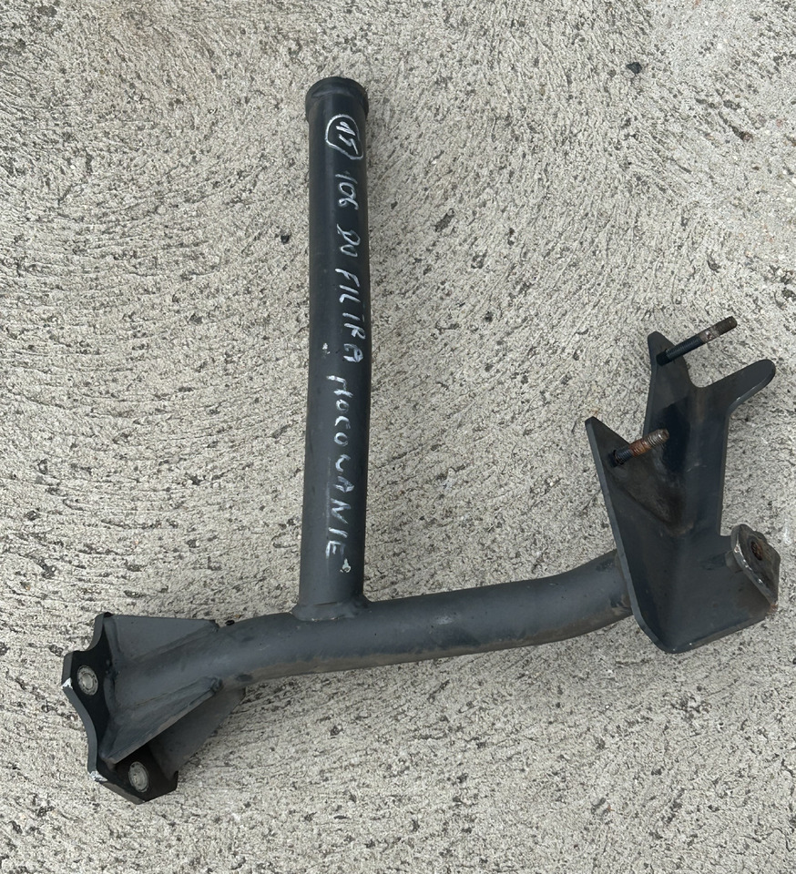 DAF XF 106 480 AIR FILTER HOUSING SUPPORT - Aerodinámica/ Spoiler: foto 1 DAF XF 106 480 AIR FILTER HOUSING SUPPORT - Aerodinámica/ Spoiler: foto 1