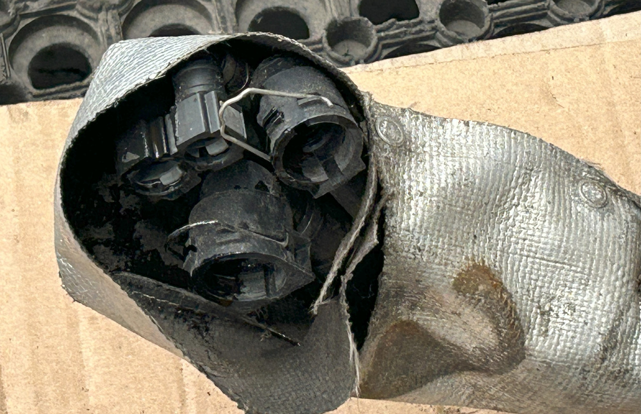 DAF XF 106 ADBLUE WIRING HARNESS - Sistema de escape: foto 2 DAF XF 106 ADBLUE WIRING HARNESS - Sistema de escape: foto 2