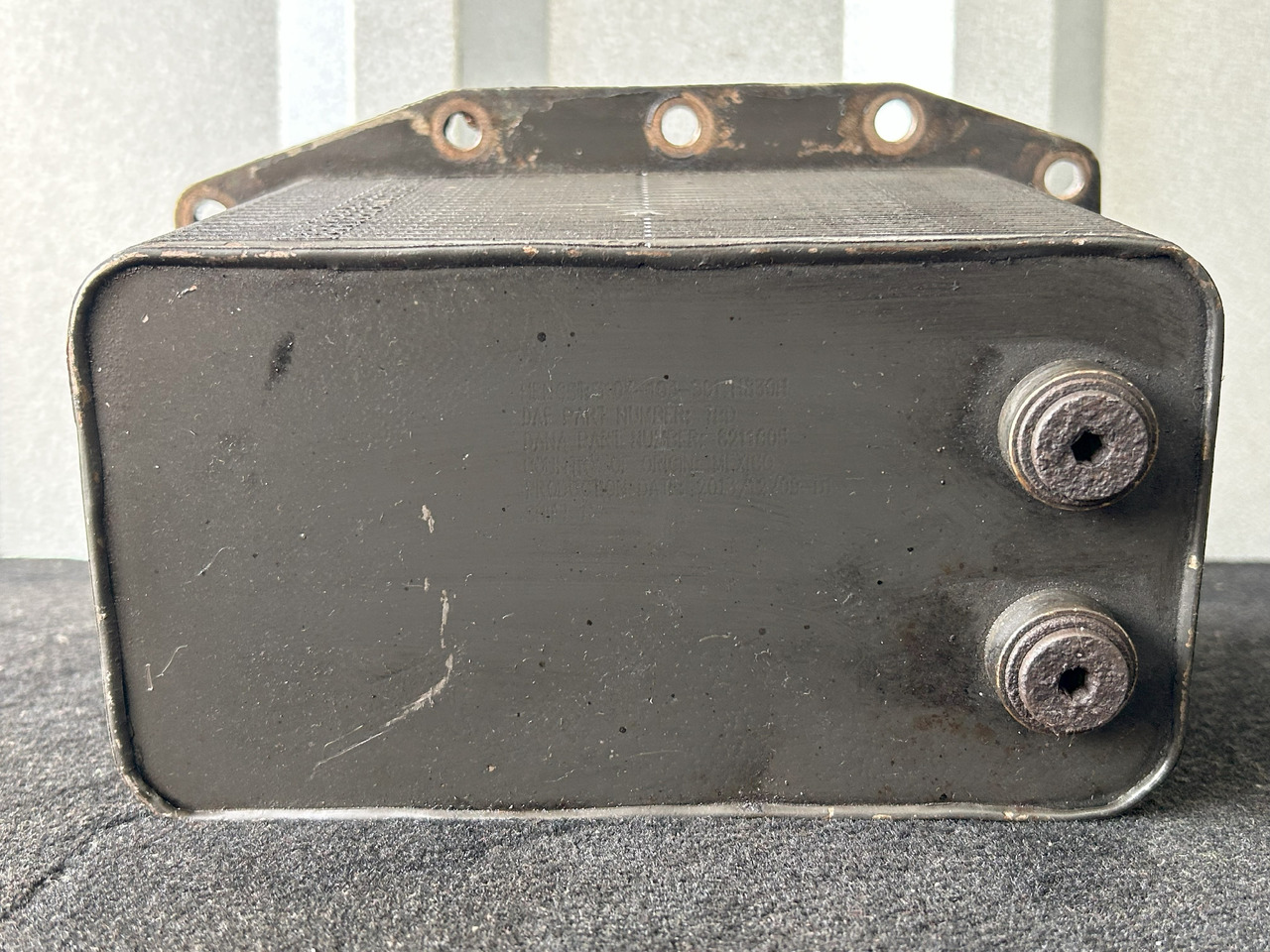 DAF XF 106 MX-11 44 OIL COOLER - Enfriador de aceite: foto 5 DAF XF 106 MX-11 44 OIL COOLER - Enfriador de aceite: foto 5