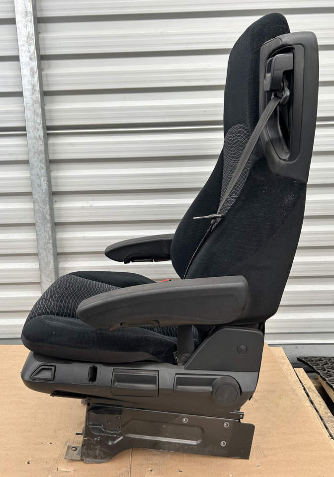 Grammer Grammer DRIVER'S SEAT MERCEDES ACTROS MP4 - Asiento para Camión: foto 3 Grammer Grammer DRIVER'S SEAT MERCEDES ACTROS MP4 - Asiento para Camión: foto 3