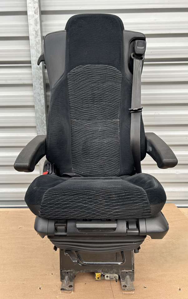 Grammer Grammer DRIVER'S SEAT MERCEDES ACTROS MP4 - Asiento para Camión: foto 1 Grammer Grammer DRIVER'S SEAT MERCEDES ACTROS MP4 - Asiento para Camión: foto 1
