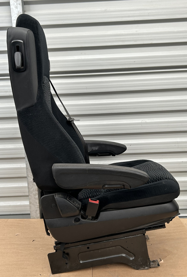 Grammer Grammer DRIVER'S SEAT MERCEDES ACTROS MP4 - Asiento para Camión: foto 2 Grammer Grammer DRIVER'S SEAT MERCEDES ACTROS MP4 - Asiento para Camión: foto 2