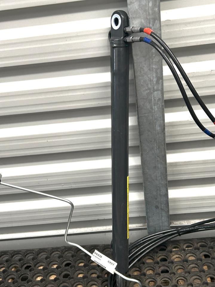 IVECO EUROCARGO 75E MLC CABIN LIFTING KIT - Cilindro hidráulico: foto 5 IVECO EUROCARGO 75E MLC CABIN LIFTING KIT - Cilindro hidráulico: foto 5