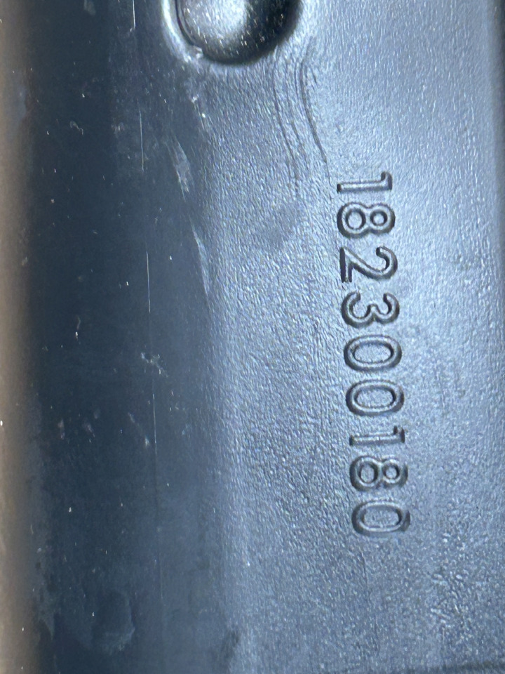 IVECO STRALIS , S-WAY - Cilindro hidráulico: foto 4 IVECO STRALIS , S-WAY - Cilindro hidráulico: foto 4