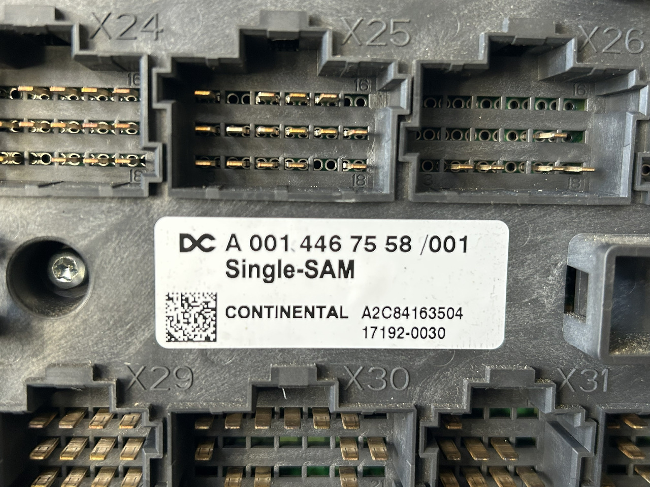 MERCEDES ACTROS MP4 A FUSE MODULE SAM - Fusible: foto 3 MERCEDES ACTROS MP4 A FUSE MODULE SAM - Fusible: foto 3