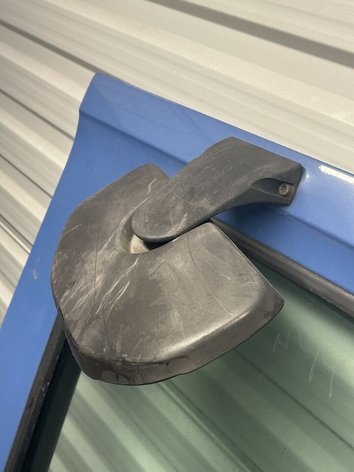 MERCEDES ACTROS MP4 DOOR RIGHT EITH RAMP MIRROR - Puerta y piezas: foto 5 MERCEDES ACTROS MP4 DOOR RIGHT EITH RAMP MIRROR - Puerta y piezas: foto 5