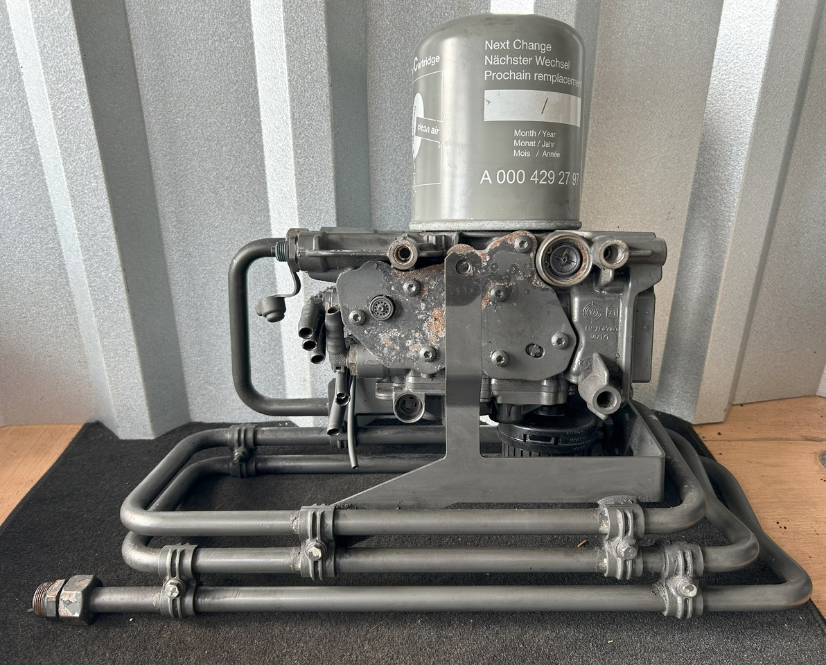 MERCEDES-BENZ ACTROS MP4 EAPU AIR DRYER WITH COIL - Piezas de freno para Camión: foto 1 MERCEDES-BENZ ACTROS MP4 EAPU AIR DRYER WITH COIL - Piezas de freno para Camión: foto 1