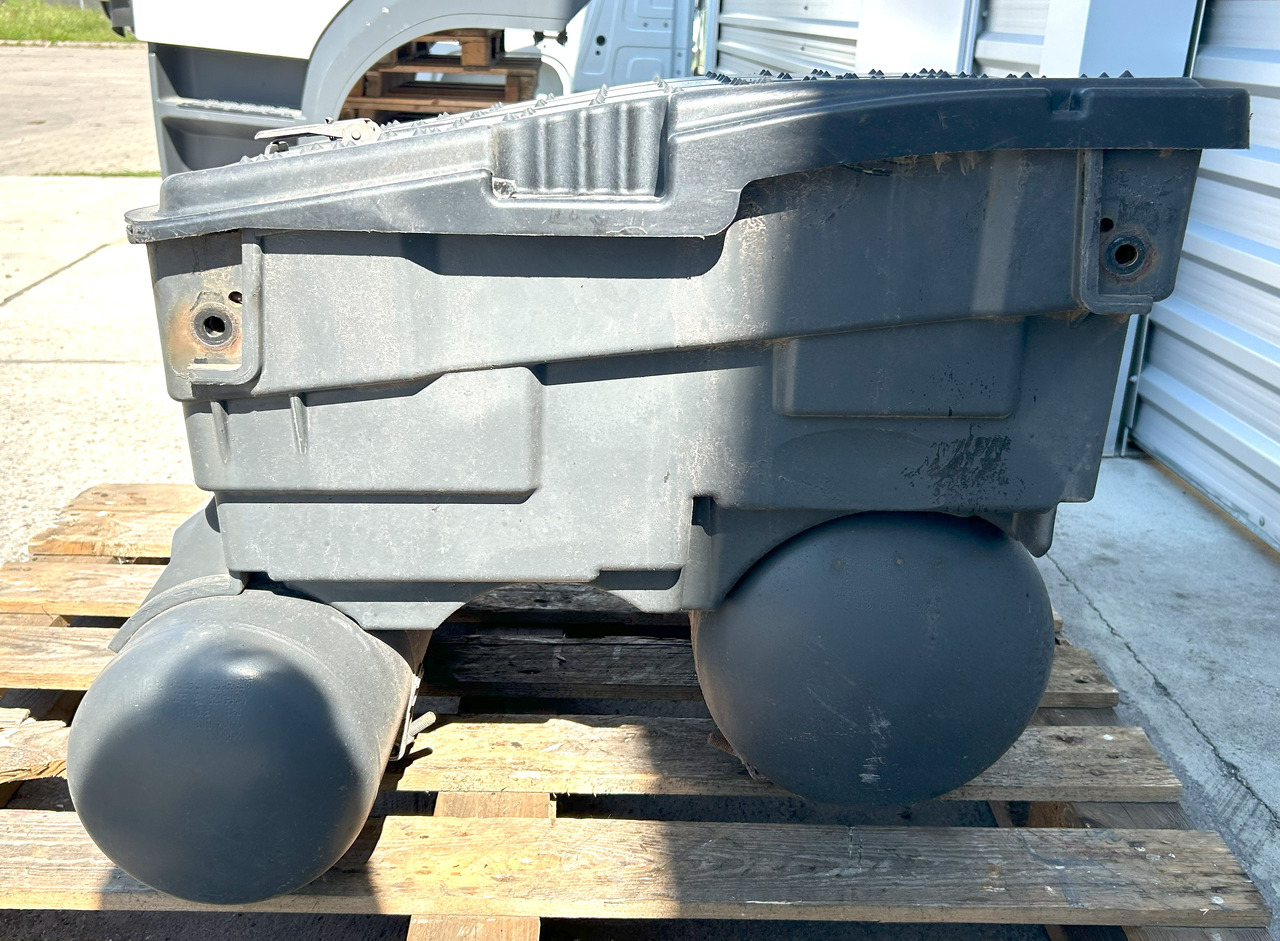 Mercedes AROCS MP4 BATTERY BOX WITH CYLINDERS - Acumulador para Camión: foto 4 Mercedes AROCS MP4 BATTERY BOX WITH CYLINDERS - Acumulador para Camión: foto 4