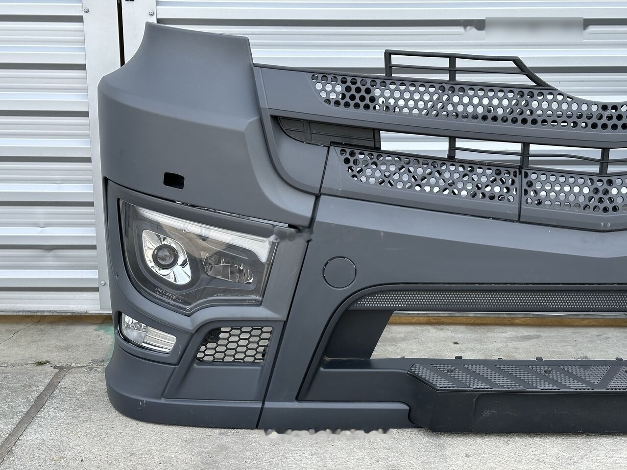 Mercedes-Benz ACTROS MP4 MP5 A9618203159 A9618203059   Mercedes-Benz A 9608801690 A9618203159 A9618203059 - Parachoques para Camión: foto 3 Mercedes-Benz ACTROS MP4 MP5 A9618203159 A9618203059   Mercedes-Benz A 9608801690 A9618203159 A9618203059 - Parachoques para Camión: foto 3