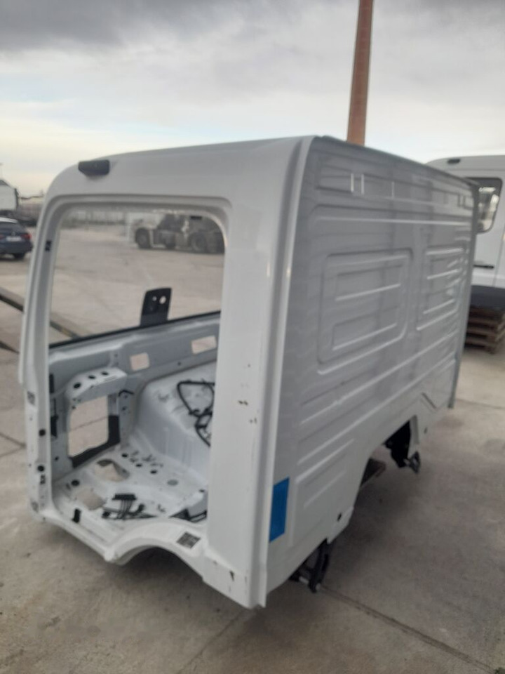 Mercedes-Benz Atego truck - Cabina para Camión: foto 5 Mercedes-Benz Atego truck - Cabina para Camión: foto 5