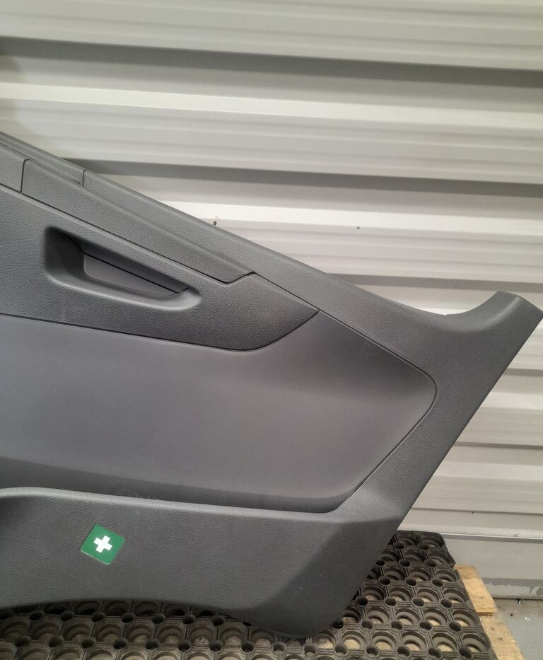 TAPICERKA PANEL DRZWI R Mercedes-Benz ATEGO A9407201870 - Puerta y piezas para Camión: foto 2 TAPICERKA PANEL DRZWI R Mercedes-Benz ATEGO A9407201870 - Puerta y piezas para Camión: foto 2