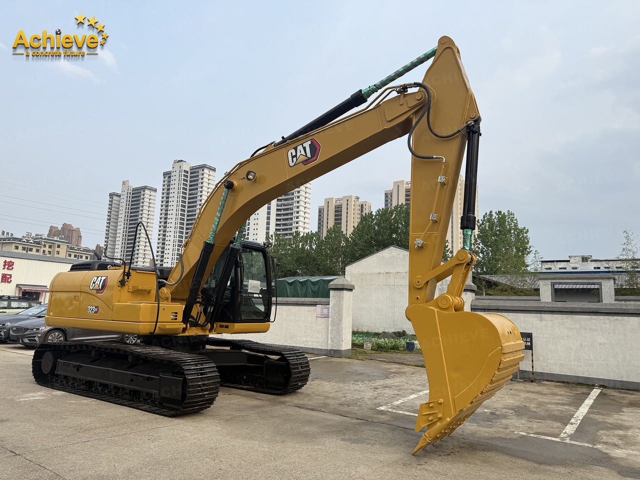 CATERPILLAR 2021 3100h 323GX Net Power - ISO 9249 123.7 kW Operating weight 21800 kg Maximum digging depth 6660 mm【ACHIEVE】 TOP CONDITION!!! - Excavadora de cadenas: foto 1 CATERPILLAR 2021 3100h 323GX Net Power - ISO 9249 123.7 kW Operating weight 21800 kg Maximum digging depth 6660 mm【ACHIEVE】 TOP CONDITION!!! - Excavadora de cadenas: foto 1