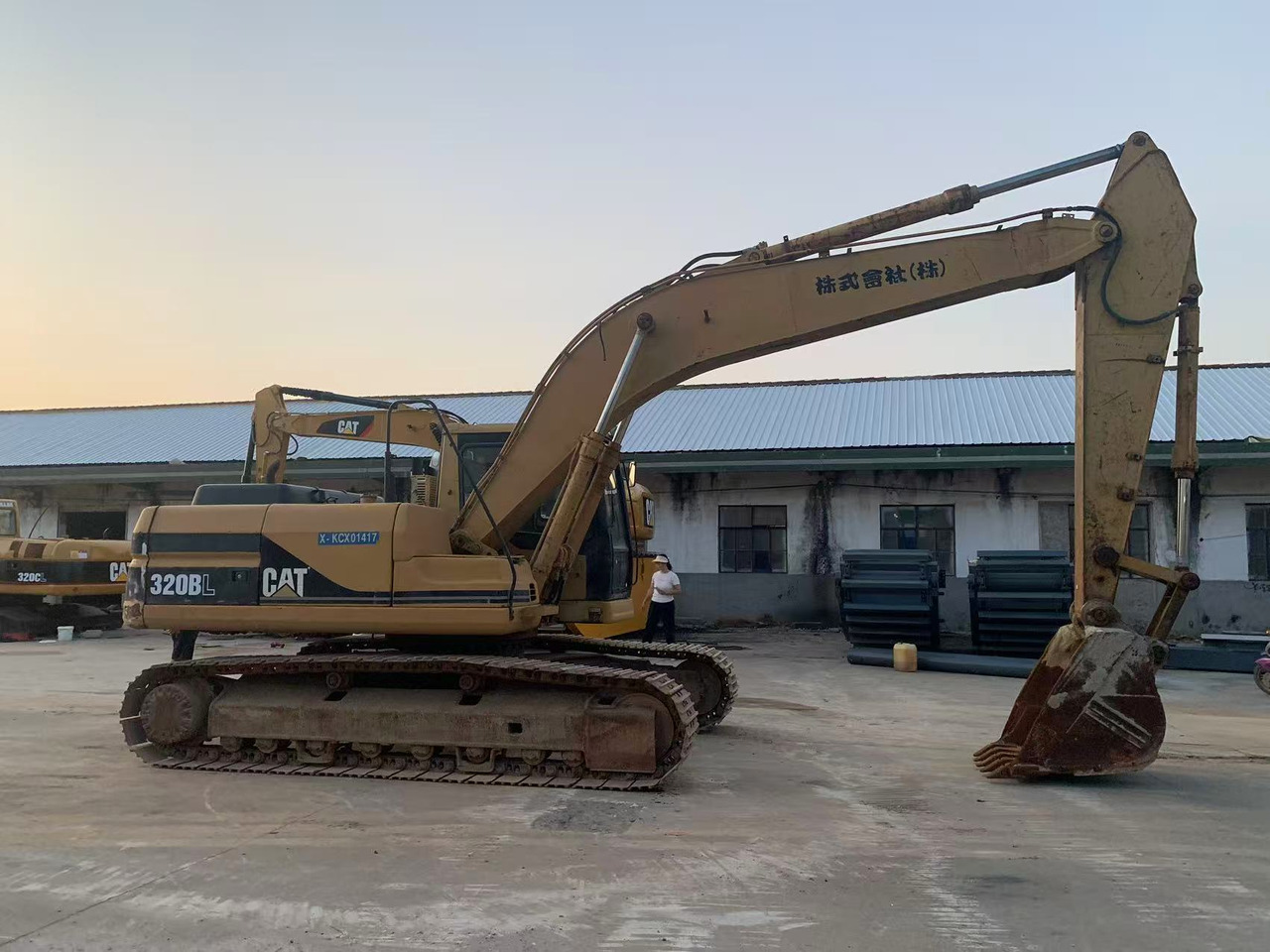 CATERPILLAR Tracked Excavator 20 ton Excavator CAT 320B, 320BL - Excavadora de cadenas: foto 3 CATERPILLAR Tracked Excavator 20 ton Excavator CAT 320B, 320BL - Excavadora de cadenas: foto 3