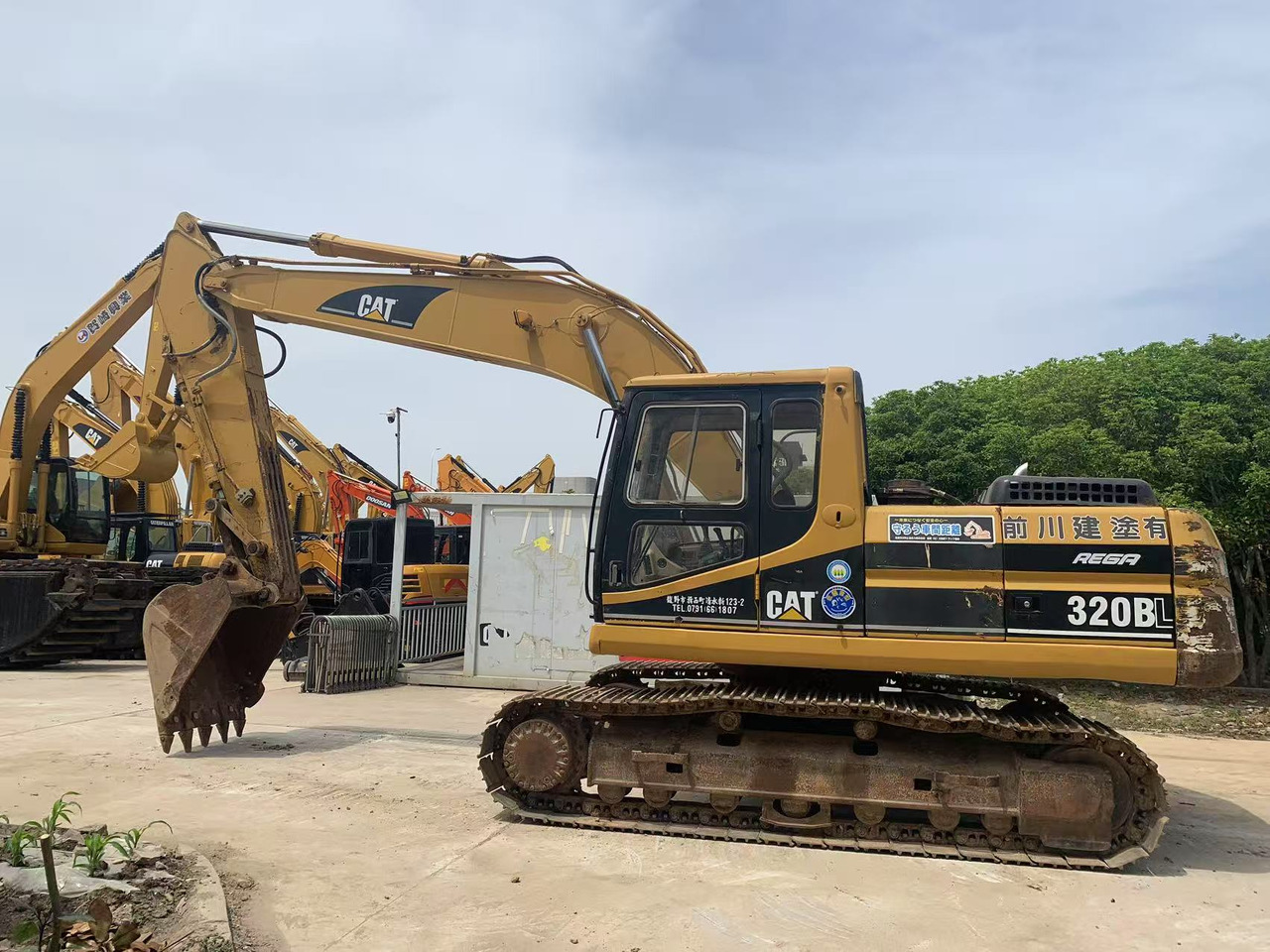 CATERPILLAR Used Excavator 320B, 320BL Japan Origin Construction Machine - Excavadora de cadenas: foto 3 CATERPILLAR Used Excavator 320B, 320BL Japan Origin Construction Machine - Excavadora de cadenas: foto 3
