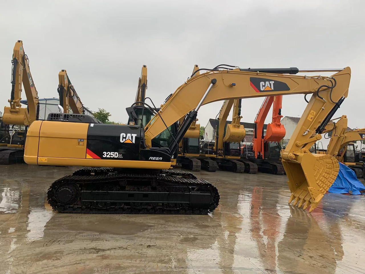Caterpillar Construction Machine 25 ton Excavator CAT 325D, 325CL, 325BL - Excavadora de cadenas: foto 4 Caterpillar Construction Machine 25 ton Excavator CAT 325D, 325CL, 325BL - Excavadora de cadenas: foto 4