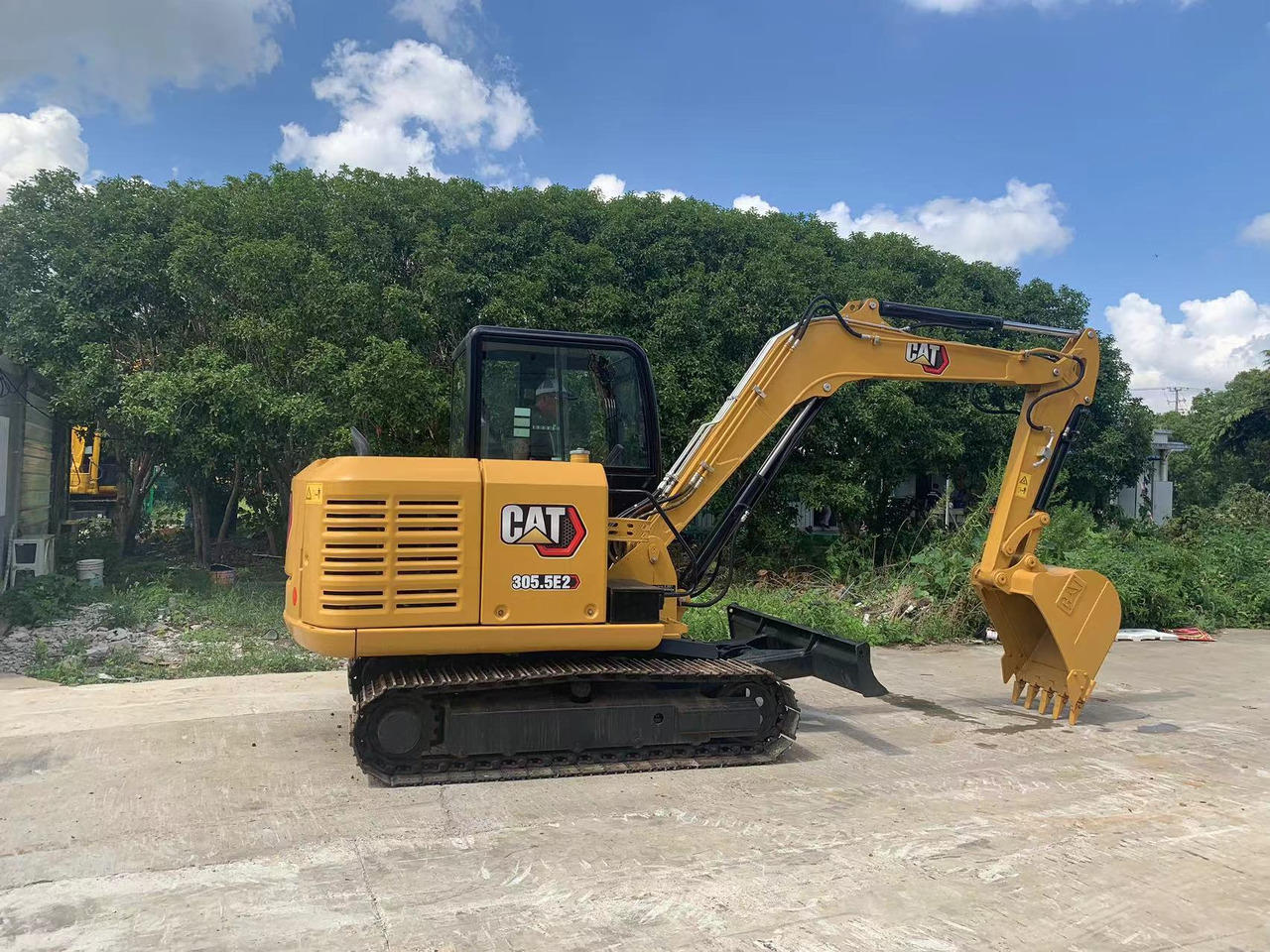 Caterpillar Secondhand Excavator CAT 305.5E2 - Excavadora de cadenas: foto 1 Caterpillar Secondhand Excavator CAT 305.5E2 - Excavadora de cadenas: foto 1