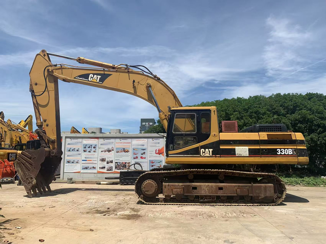 Caterpillar Secondhand Excavator CAT 330BL Original Excavator - Excavadora de cadenas: foto 1 Caterpillar Secondhand Excavator CAT 330BL Original Excavator - Excavadora de cadenas: foto 1
