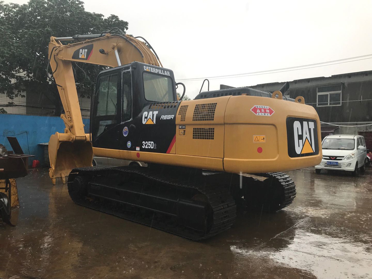 Caterpillar Used Excavator Cheap Price CAT 325D, 325BL Made in Japan - Excavadora de cadenas: foto 3 Caterpillar Used Excavator Cheap Price CAT 325D, 325BL Made in Japan - Excavadora de cadenas: foto 3