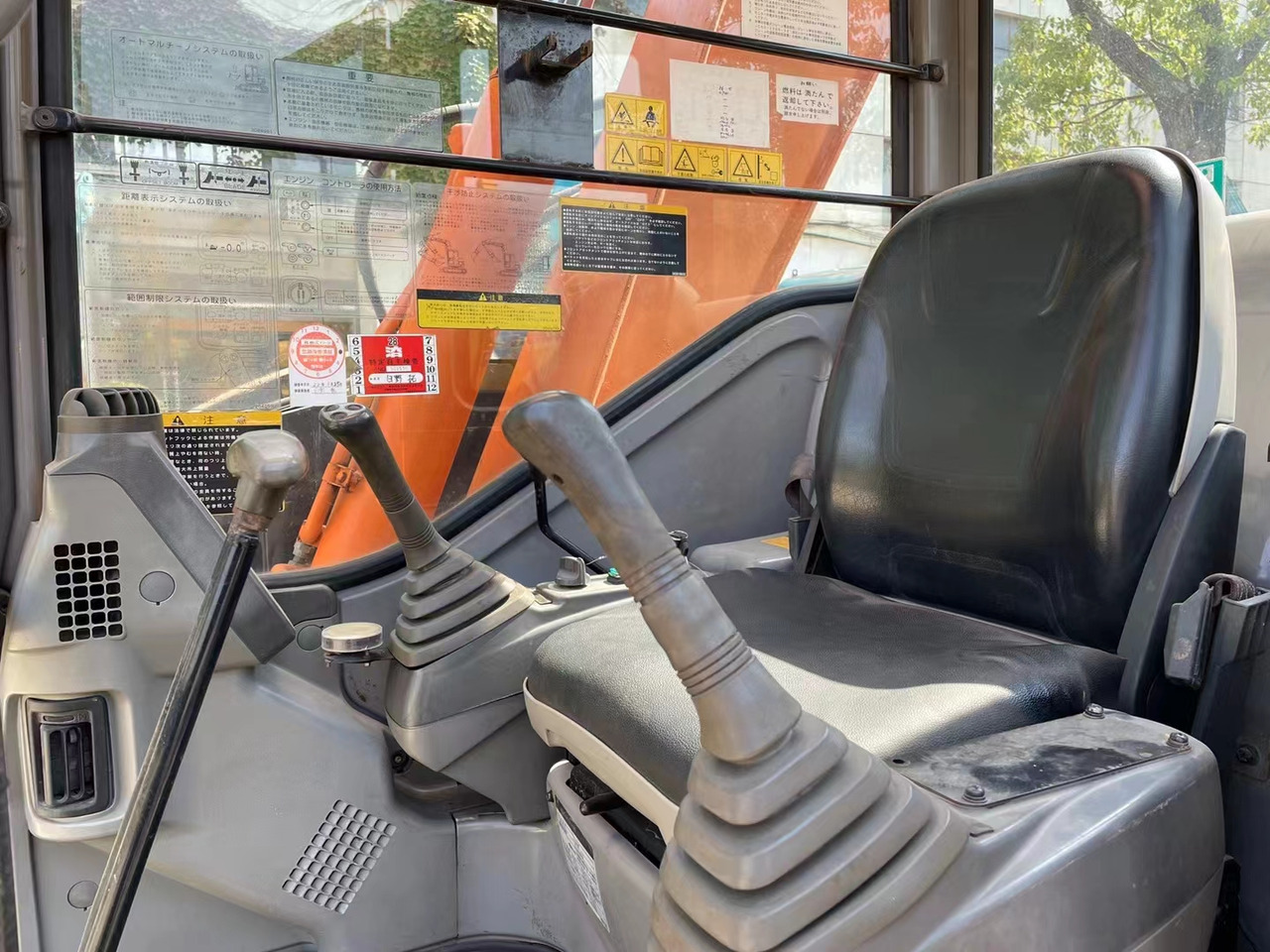 Hitachi Excavator ZX70, ZX75 Mini Excavator Excellent Condition - Excavadora de cadenas: foto 4 Hitachi Excavator ZX70, ZX75 Mini Excavator Excellent Condition - Excavadora de cadenas: foto 4