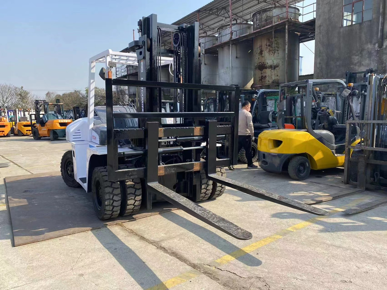 TCM 7 ton Diesel Forklift Used Condition FD70 Forklift Truck - Carretilla elevadora diésel: foto 4 TCM 7 ton Diesel Forklift Used Condition FD70 Forklift Truck - Carretilla elevadora diésel: foto 4