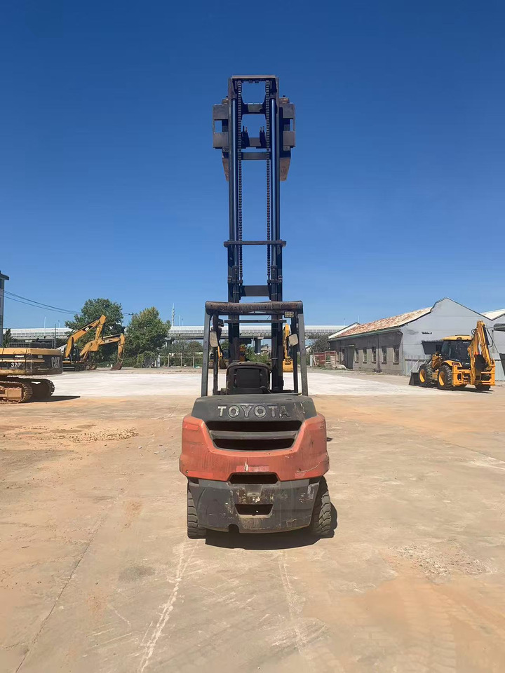 Toyota Forklift 5 ton Diesel Forklift FD50 with 5m High Mast - Carretilla elevadora diésel: foto 5 Toyota Forklift 5 ton Diesel Forklift FD50 with 5m High Mast - Carretilla elevadora diésel: foto 5