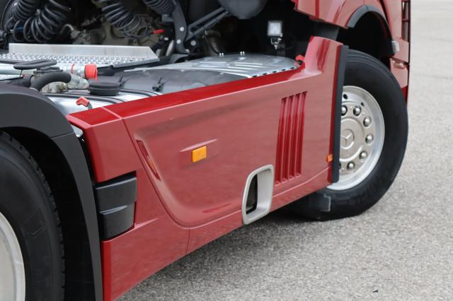 Mercedes-Benz Actros 1851 LS - Cabeza tractora: foto 5 Mercedes-Benz Actros 1851 LS - Cabeza tractora: foto 5