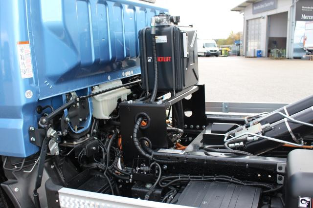 Foto del interior 1: Arrendamiento de FUSO 9C18E FUSO 9C18E