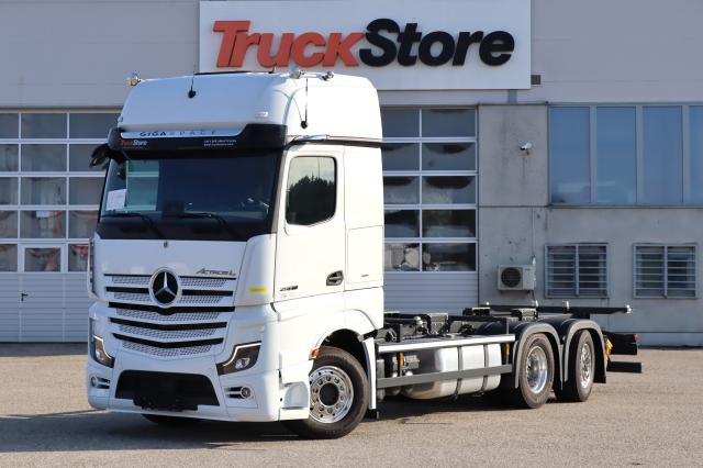 Mercedes-Benz Actros 2563LL WECHSELSILO - Camión portacontenedore/ Intercambiable: foto 1 Mercedes-Benz Actros 2563LL WECHSELSILO - Camión portacontenedore/ Intercambiable: foto 1