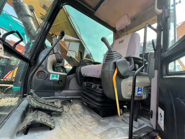 2020 Caterpillar 323D - Excavadora de cadenas: foto 2 2020 Caterpillar 323D - Excavadora de cadenas: foto 2