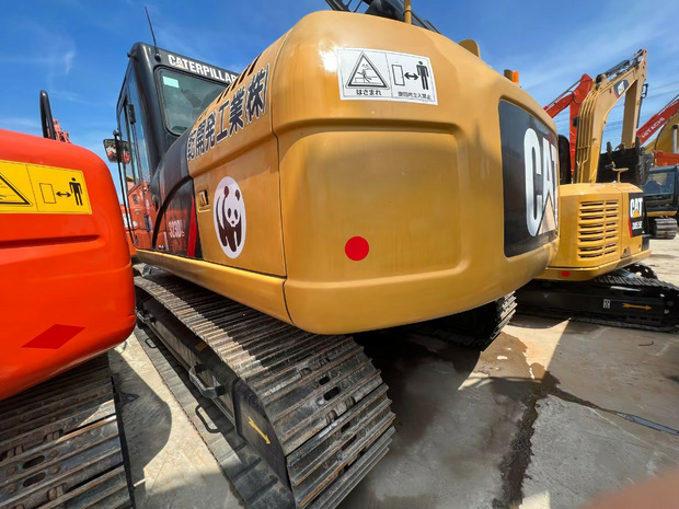 2020 Caterpillar 323D - Excavadora de cadenas: foto 1 2020 Caterpillar 323D - Excavadora de cadenas: foto 1