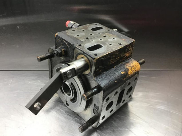 Liebherr A900 Li/R900 Li/A902 Li/R902 Li - Motor y piezas: foto 1 Liebherr A900 Li/R900 Li/A902 Li/R902 Li - Motor y piezas: foto 1