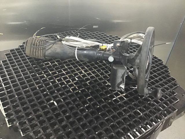 Liebherr A900C Li / A900C ZW / A904C Li / A914C li / A924C Li / A934C Li / A944C Li / A954C Li / - Columna de dirección: foto 1 Liebherr A900C Li / A900C ZW / A904C Li / A914C li / A924C Li / A934C Li / A944C Li / A954C Li / - Columna de dirección: foto 1