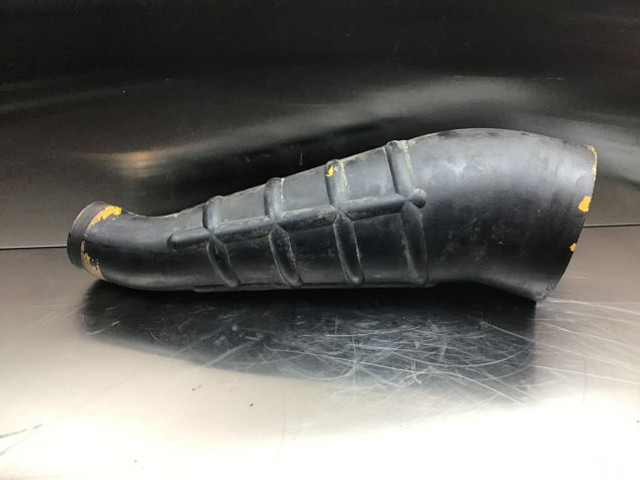 Liebherr Air Filter Hose - Tubo de admisión de aire: foto 3 Liebherr Air Filter Hose - Tubo de admisión de aire: foto 3