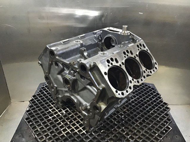 Liebherr Crankcase - Tubo de admisión de aire: foto 2 Liebherr Crankcase - Tubo de admisión de aire: foto 2