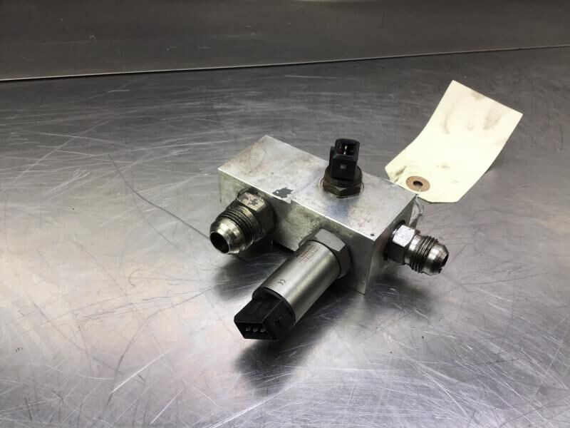 Liebherr Distribution Block - Motor y piezas: foto 1 Liebherr Distribution Block - Motor y piezas: foto 1