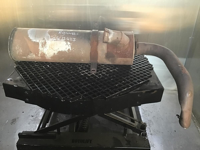 Liebherr Exhaust Silencer - Silenciador: foto 2 Liebherr Exhaust Silencer - Silenciador: foto 2