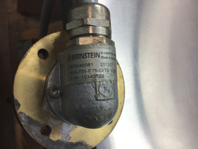 Sistema eléctrico nuevo Liebherr Float Switch: foto 8
